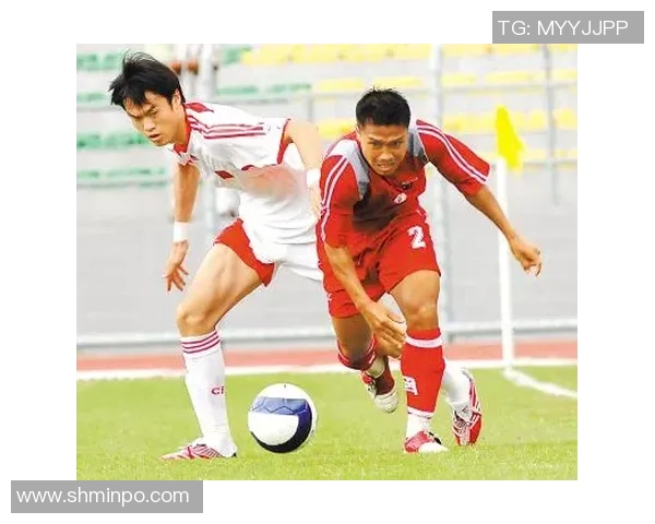 缅甸男足球星的崛起与挑战:从草根到国际赛场的奋斗历程